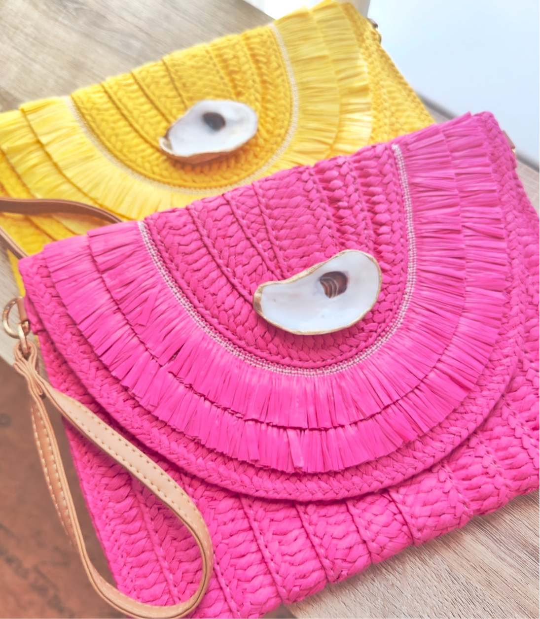 Island Oyster Straw Clutch | Crossbody