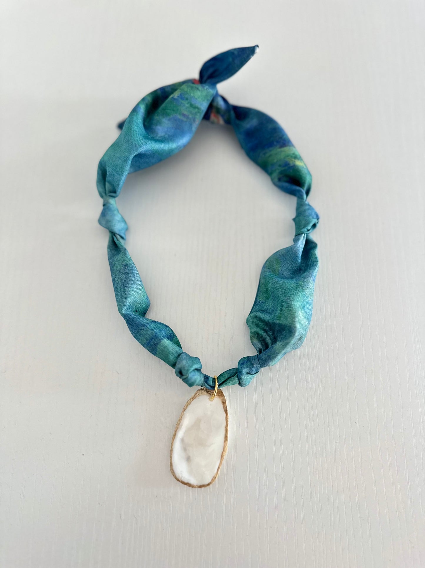 Knotted Scarf + Oyster Necklace | Watercolor Art