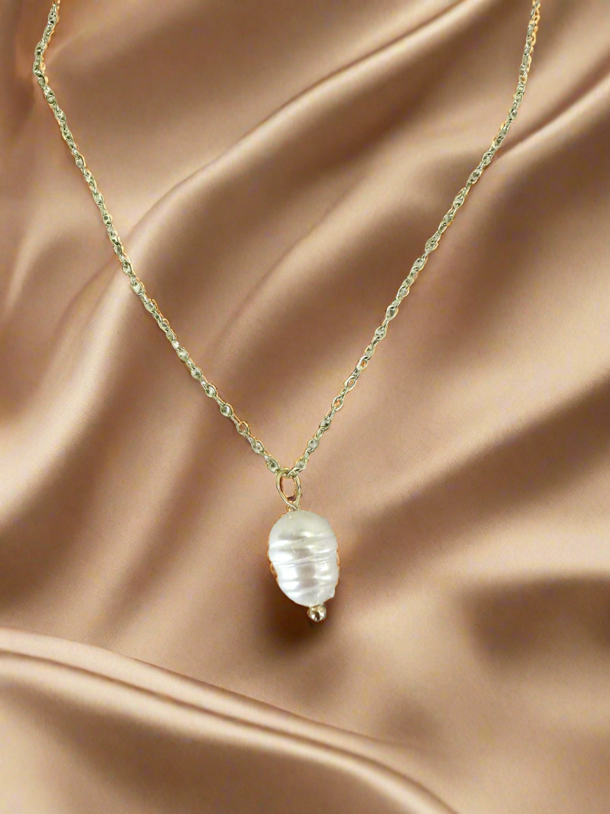 Timeless Pearl Necklace