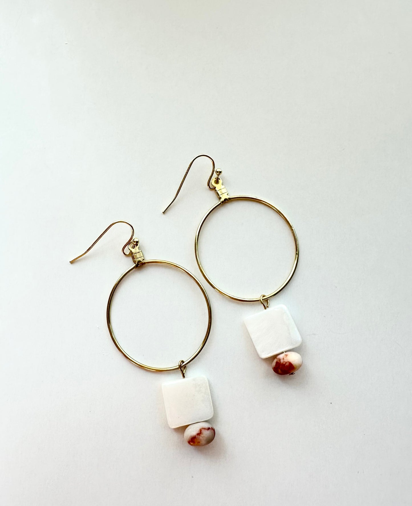 Shell Hoops | 7 Colors