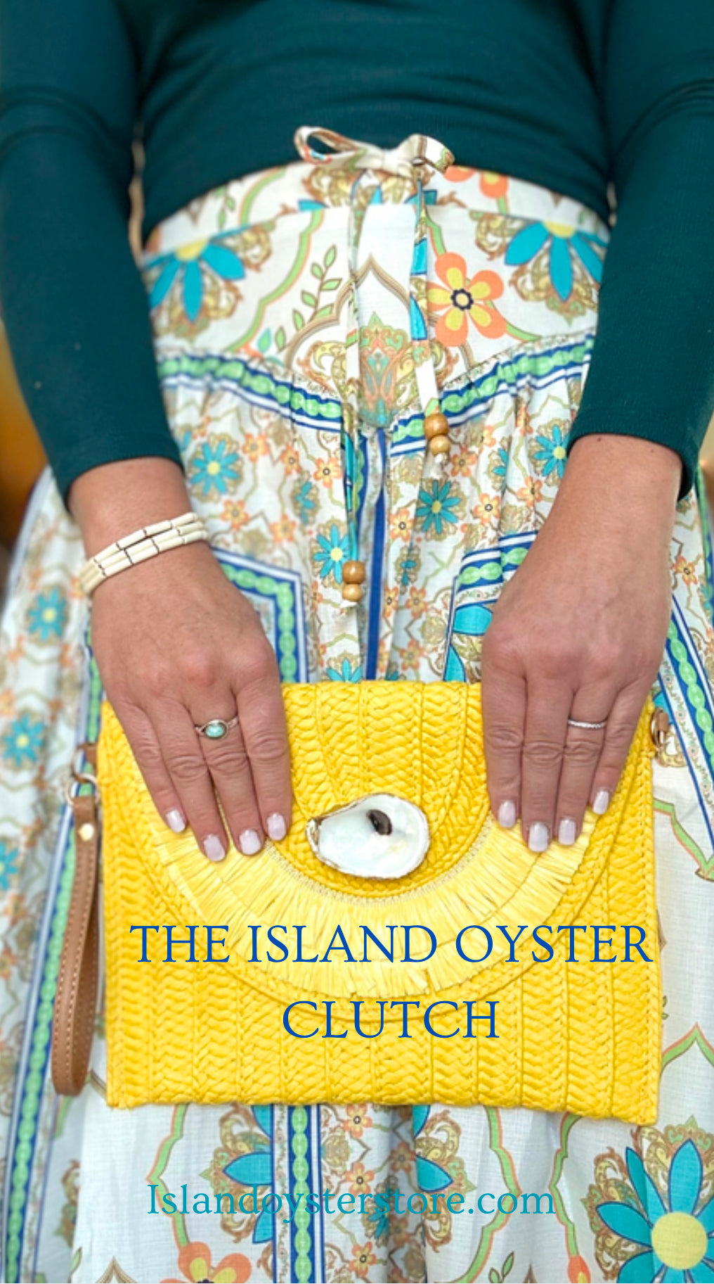 Island Oyster Straw Clutch | 2 colors